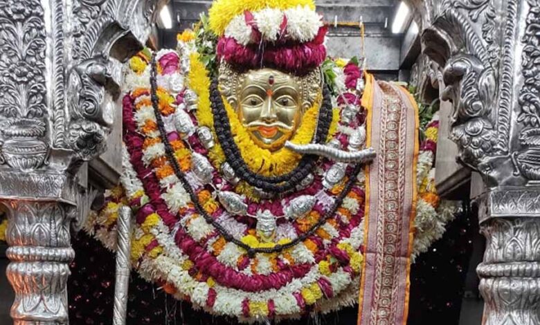 जल्द मनोकामना पूरी करने के लिए कालाष्टमी के दिन काल भैरव को अर्पित करें ये चीजें