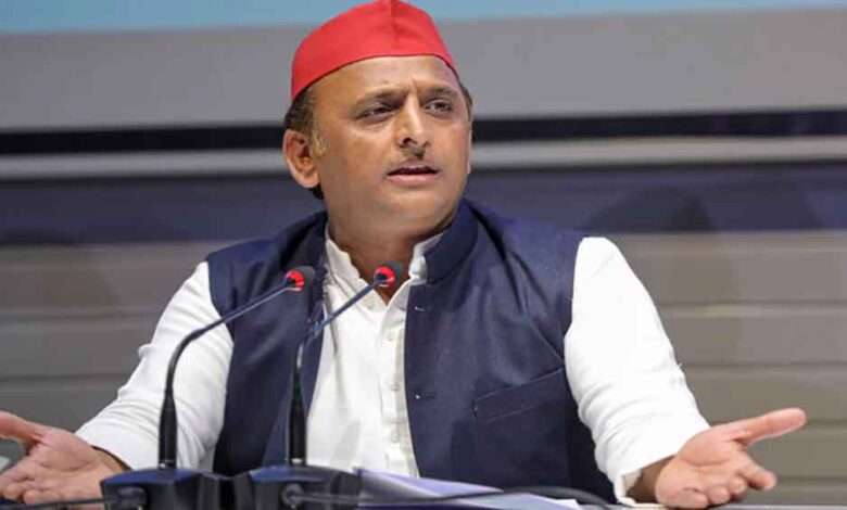 मिल्कीपुर विधानसभा उपचुनाव को लेकर अब आरोप-प्रत्यारोप का दौर शुरू, अखिलेश यादव ने प्रशासन पर सवाल उठाए