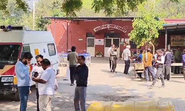 पंचकूला शिमला हाईवे पर 4 नौजवान सवार थे एक खड़े ट्रक से टकरा गई, चार युवकों की मौके पर मौत