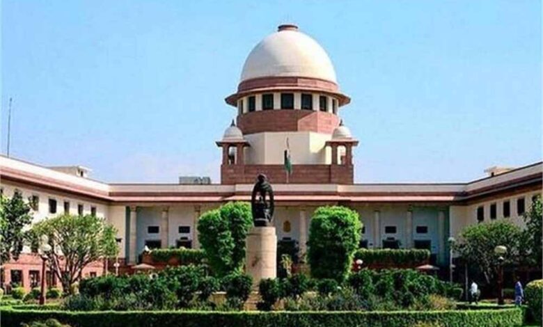 यूट्यूबर रणवीर इलाहाबादिया को बड़ी राहत, सुप्रीम कोर्ट ने पासपोर्ट लौटाने का आदेश दिया