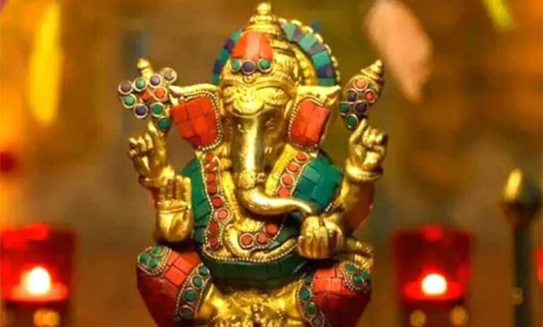 विवाह से पूर्व ऐसे भेजें गणपति को निमंत्रण, निर्विघ्न होंगे सब काम