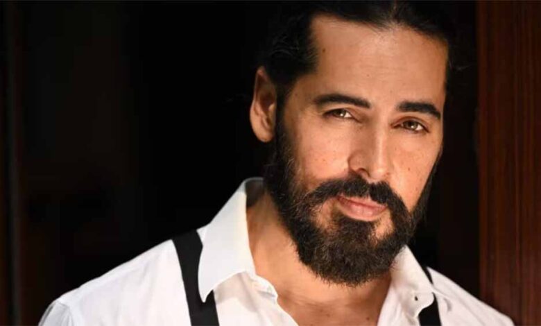 मीठी नदी घोटाले केस में EOW के दफ्तर पहुंचे एक्टर डिनो मोरिया, हुई पूछताछ