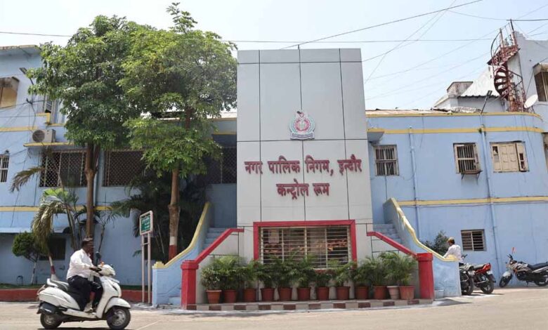 नगर निगम का पोर्टल एक अप्रैल से बंद, कर जमा करने पहुंचने वाले लोग हो रहे परेशान