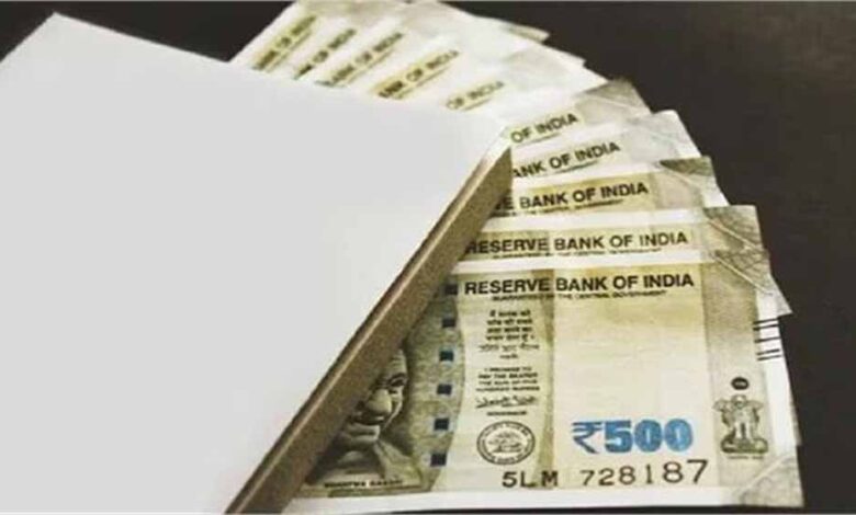 8वें वेतन आयोग की तरफ से केंद्र सरकार के कर्मचारियों के लिए एक बड़ा बदलाव, Basic Salary में जबरदस्त उछाल