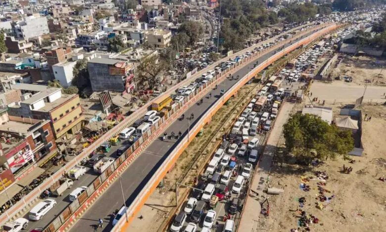 तेहरान छोड़कर भाग रहे ईरानी, बॉर्डर पर भीषण जाम… ईरान सरकार ने खोले अंडरग्राउंड मेट्रो स्टेशन