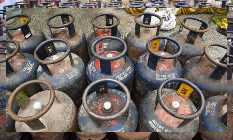 LPG सिलेंडर के दाम में कमी, हवाई सफर होगा सस्ता… आज से देश में लागू हुए ये 5 बड़े बदलाव! – Khabar Jagat