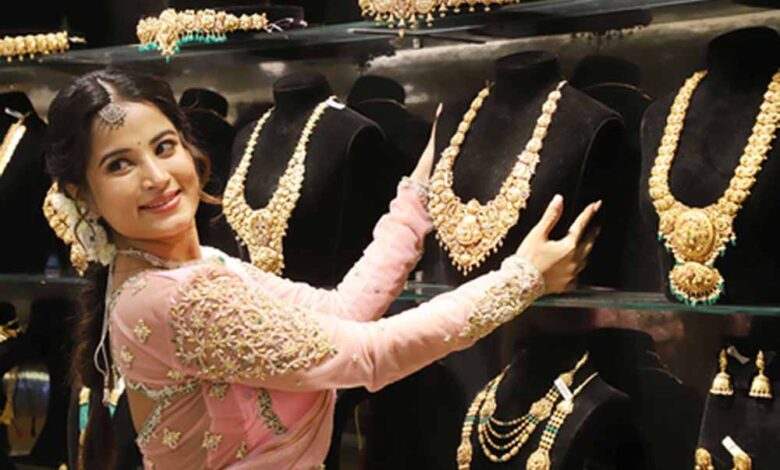 सोने और चांदी की कीमतों में तेजी, कीमत बढ़कर करीब 97,000 रुपए हुई, चांदी एक लाख रुपए के पार