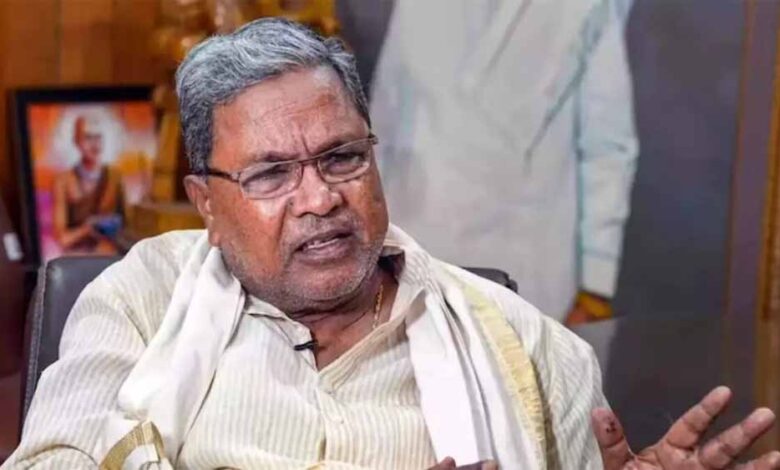 कर्नाटक सरकार का एक्शन, मुख्यमंत्री सिद्दरमैया के राजनीतिक सचिव गोविंदराजू को पद से हटाया