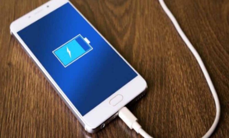 इन स्मार्ट चार्जिंग टिप्स से बेहतर होगी फोन की परफॉर्मेंस
