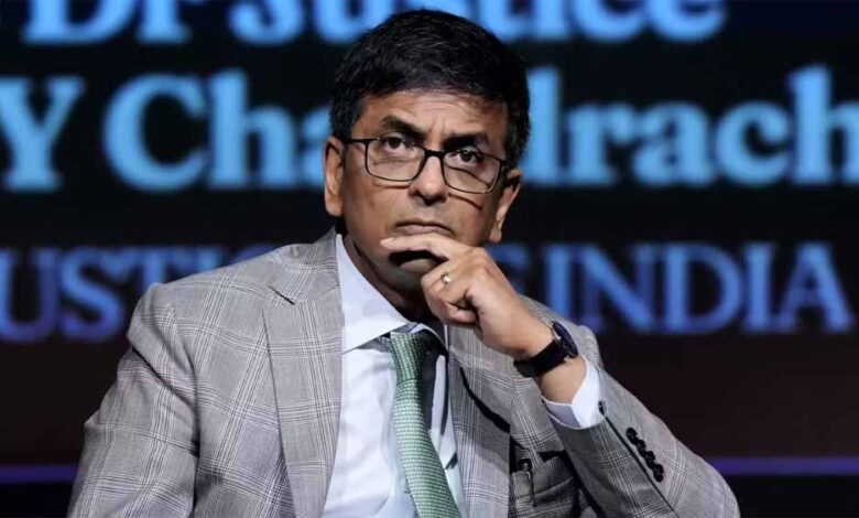 सुप्रीम कोर्ट ने केंद्र सरकार को पत्र लिखकर पूर्व CJI चंद्रचूड़ से बंगला तुरंत खाली कराने की मांग की