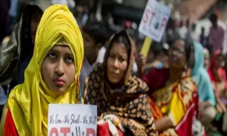 बांग्लादेश बैंक की कपड़ों पर पाबंदी जारी रही कुछ घंटे, फैशन को तय करने का फैसला वापस लिया गया