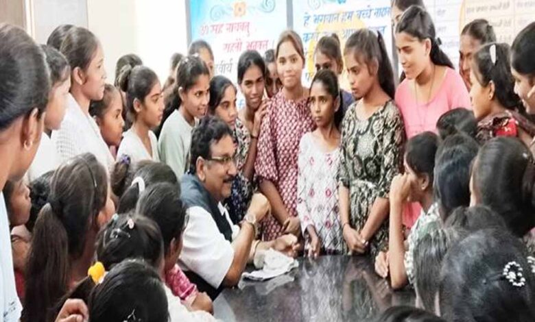 मंत्री डॉ. शाह – Khabar Jagat