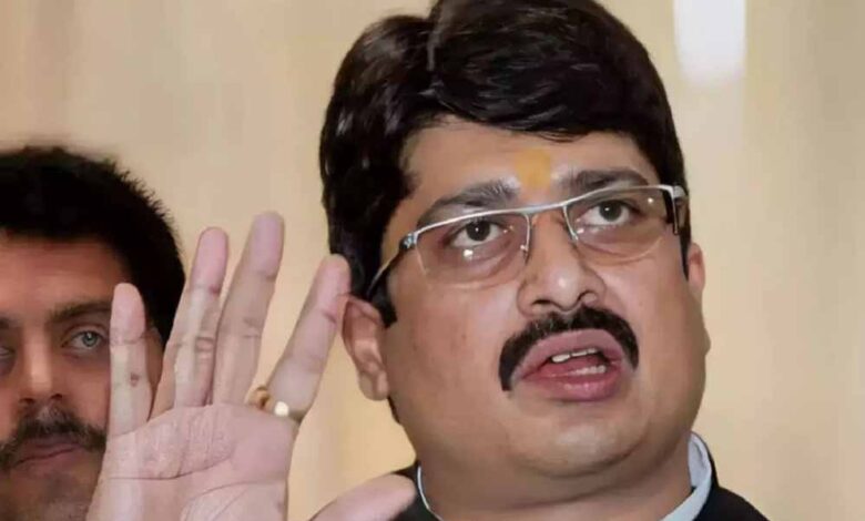 संविधान से हटाए जाएं ‘समाजवाद’ और ‘धर्मनिरपेक्ष’ शब्द – Khabar Jagat