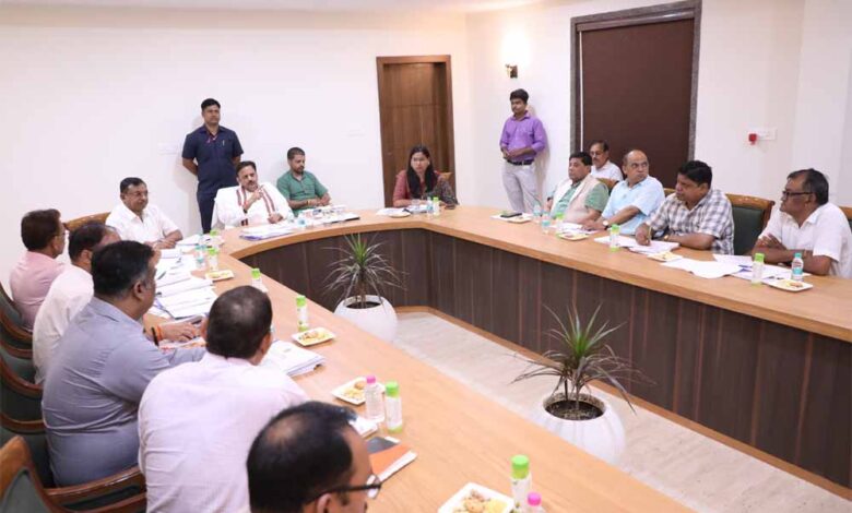 सिंचाई परियोजना का कार्य शीघ्र करें पूर्ण – उप मुख्यमंत्री शुक्ल