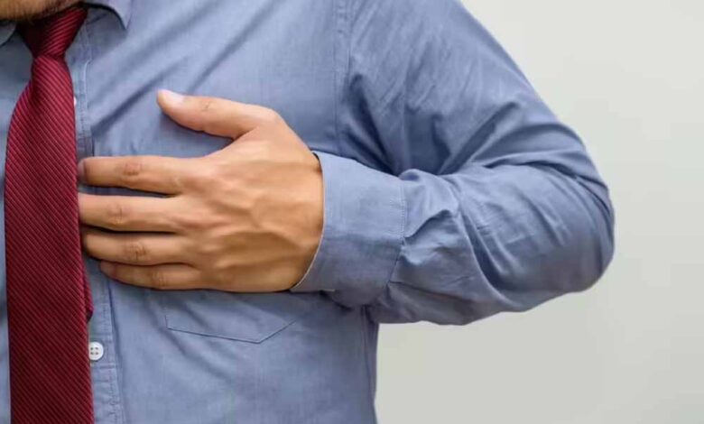 सुबह का ये वक्त बढ़ा देता है हार्ट अटैक का खतरा, जानें 6 बड़ी वजहें