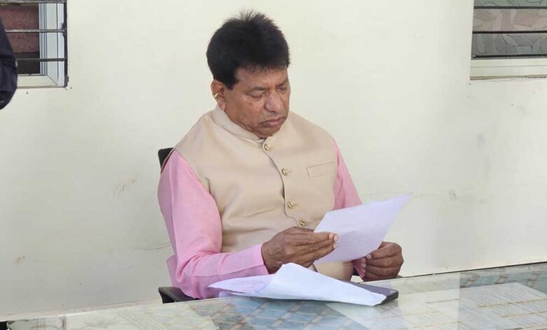 गोविंदपुरा की लाडली बहनों ने जनसुनवाई में उठाई आंगनबाड़ी और स्कूल भवन की मांग