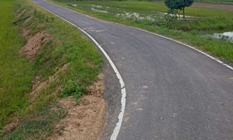 कोर कटिंग से खुली सड़क के भ्रष्टाचार की परतें, कम निकली क्रस्ट की मोटाई