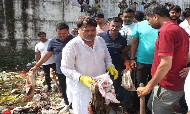 ऊर्जा मंत्री तोमर की अगुआई में स्वच्छता और नशामुक्ति के लिए दौड़ा ग्वालियर शहर