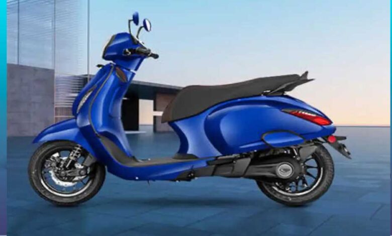 Bajaj Chetak की बड़ी सफलता, इलेक्ट्रिक स्कूटर की बिक्री 5 लाख यूनिट्स के पार
