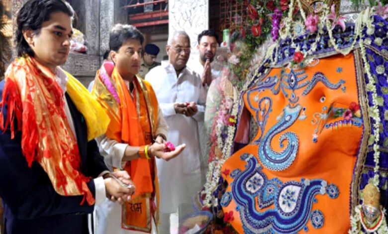 MPCA के सबसे युवा अध्यक्ष बने महा आर्यमन सिंधिया, खजराना गणेश से लिया आशीर्वाद