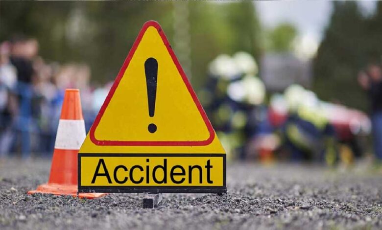 MLA गोलू शुक्ला की बस ने रौंदी बाइक, पति-पत्नी और बच्चे की दर्दनाक मौत – Khabar Jagat