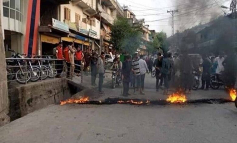 इंटरनेट, परिवहन और बाजार पूरी तरह ठप – Khabar Jagat