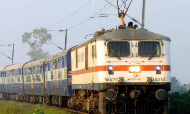 मऊ-उधना के बीच चलेगी स्पेशल ट्रेन, इन स्टेशनों पर रुकेगी – Khabar Jagat