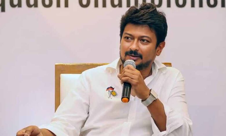 गुटबाजी छोड़कर अन्नाद्रमुक को बचाएं, द्रमुक की आलोचना की जगह एकजुट हों – Khabar Jagat