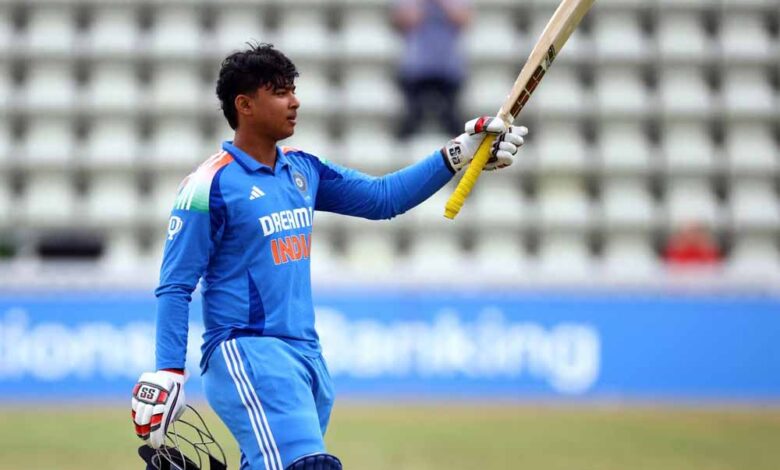 बाबर आजम का रिकॉर्ड तोड़ा और अब इतिहास की ओर! – Khabar Jagat