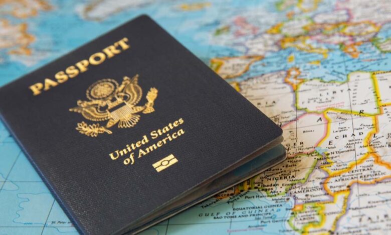 अमेरिकी पासपोर्ट की ताकत घटी! दो दशक में पहली बार टॉप 10 से बाहर