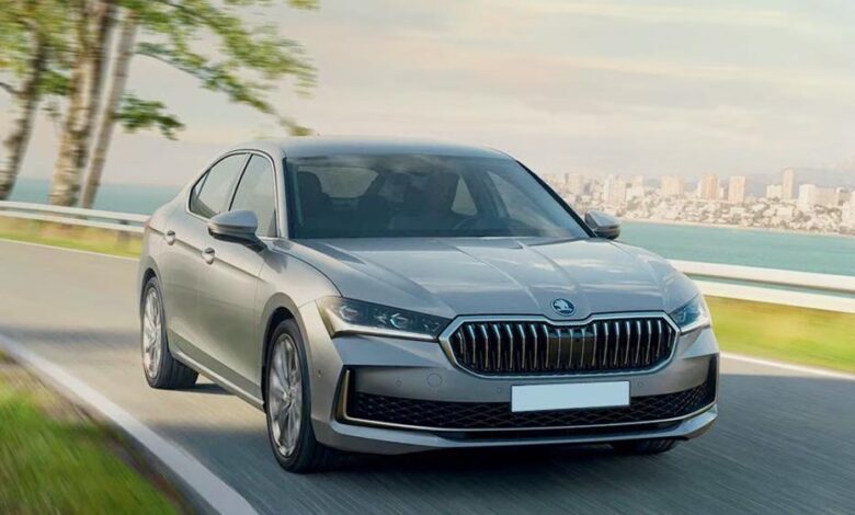 Skoda Superb डीजल ने फुल टैंक में 2,831 किमी तय कर गिनीज़ वर्ल्ड रिकॉर्ड बनाया