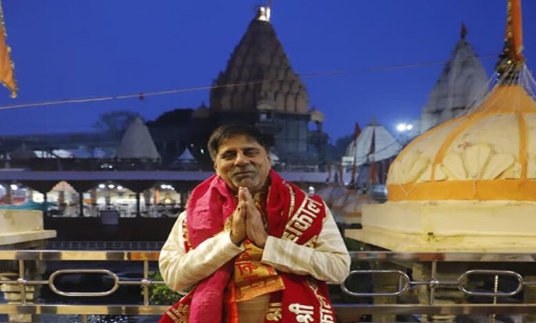 पूर्व क्रिकेटर श्रीकांत ने उज्जैन में महाकाल के दर्शन किए, भस्म आरती में शामिल होकर लिया आशीर्वाद