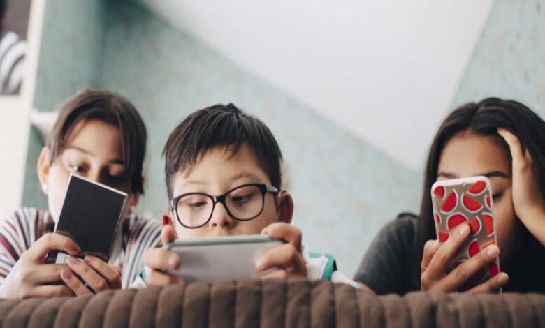 ऑस्ट्रेलिया ने 16 साल से कम उम्र के बच्चों पर सोशल मीडिया बैन लगाया, Meta और TikTok ने जताई चिंता