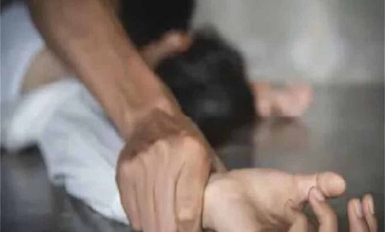 फर्जी डॉक्टर का कारनामा! इलाज के नाम पर बुलाया फॉर्महाउस, और फिर किया घिनौना कांड