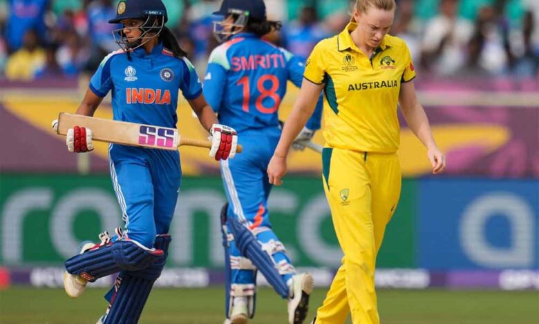 भारत ने ऑस्ट्रेलिया को 331 रन का टारगेट दिया, मंधाना-रावल ने किया धमाका!