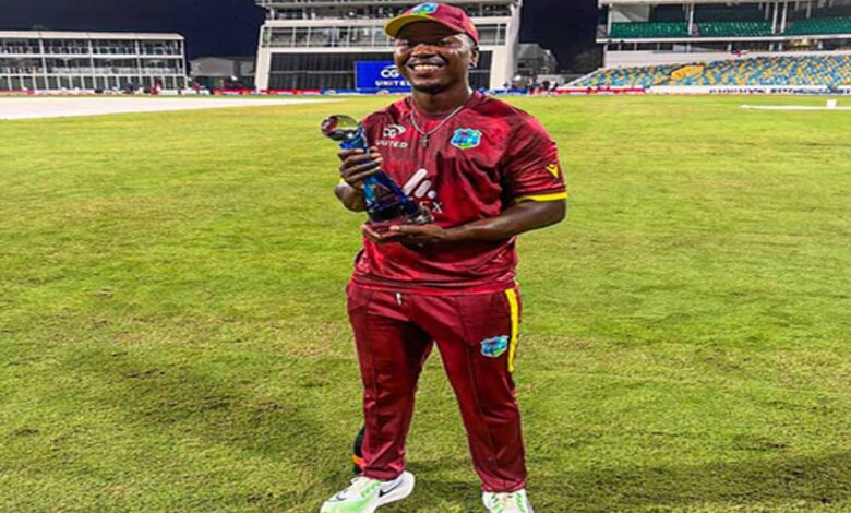 ग्रीव्स, रदरफोर्ड और वारिकन को क्रिकेट वेस्टइंडीज का अनुबंध मिला