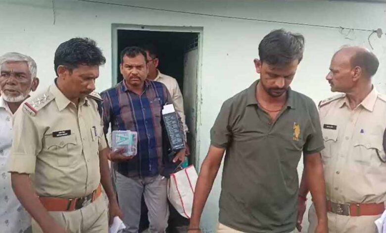 12 लाख के नकली नोट और प्रिंट मशीन बरामद – Khabar Jagat