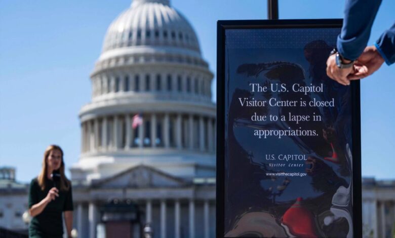 3300 उड़ानें रद्द, स्टाफ छुट्टी पर, यात्रियों में हाहाकार – Khabar Jagat