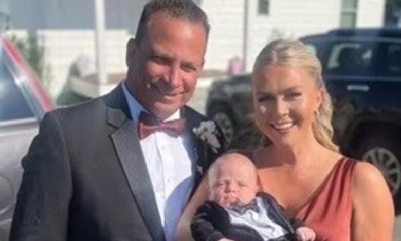 डोनाल्ड ट्रंप की 28 वर्षीय अधिकारी ने 60 वर्षीय शख्स से की शादी, साझा किया कारण