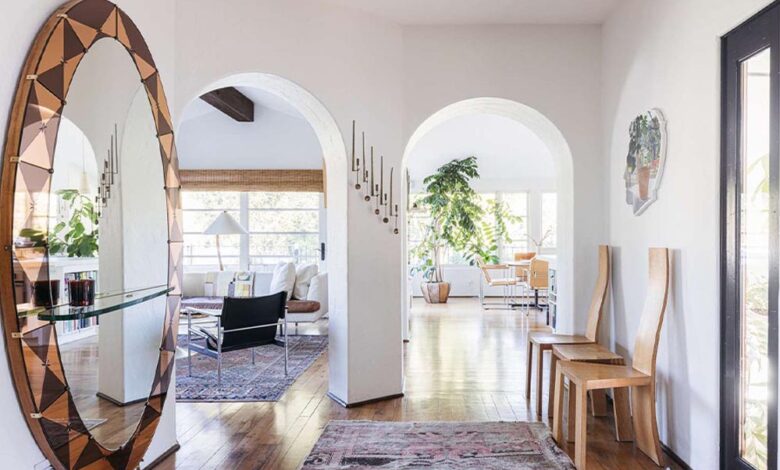 आईना सही दिशा में लगाने से बढ़े घर का धन और भाग्य, दूर होगी कंगाली – Khabar Jagat