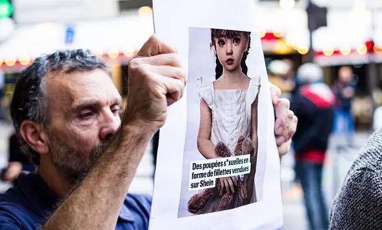 फ्रांस में ड्रैगन की सेक्स डॉल को लेकर विवाद, राष्ट्रपति मैक्रों ने लिया बड़ा निर्णय