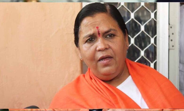 बाबर नाम से जुड़ी इमारतों पर आपत्ति, सरकार की नीतियों पर भी सवाल – Khabar Jagat