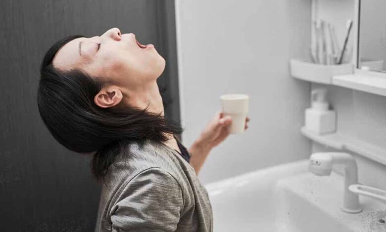 गुनगुने पानी के गरारे करें कफ रहेगा दूर – Khabar Jagat