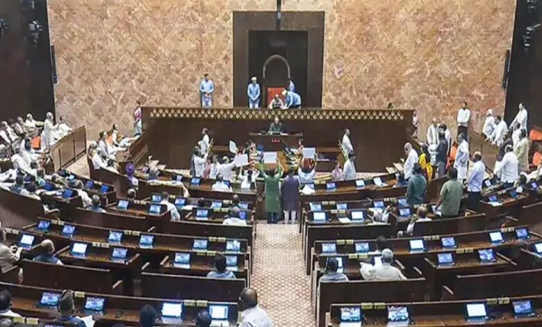 विपक्ष SIR पर एकजुट, सरकार पेश करेगी दिवाला-बीमा सहित 14 बिल – Khabar Jagat