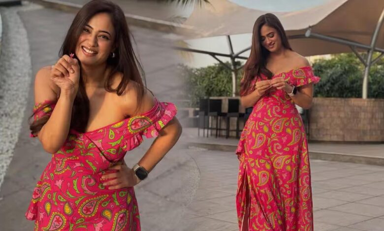 45 की उम्र में श्वेता तिवारी का ग्लैमरस लुक, टोंड फिगर देख फैंस बोले– Ufff!