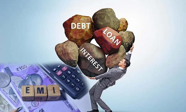 भारतीय परिवारों की आय का 40% कर्ज चुकाने में जा रहा, EMI कल्चर से युवा हो रहे कर्ज में