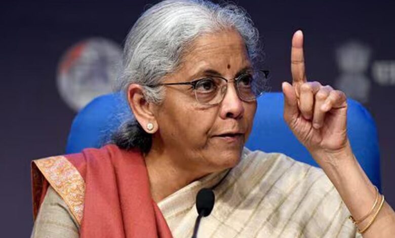 डॉलर के मुकाबले रुपये की गिरावट पर वित्त मंत्री का बयान – Khabar Jagat