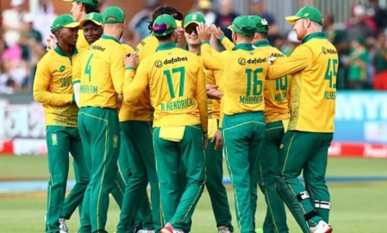 साउथ अफ्रीका को झटका, भारत के खिलाफ T20 सीरीज से बाहर हुए 2 स्टार खिलाड़ी, इस गेंदबाज को मौका