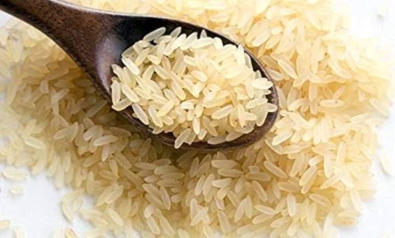 चावल पर बढ़ सकता है Tariff? डोनाल्ड ट्रंप के संकेत से बाजार में मची हलचल, शेयर हुए क्रैश