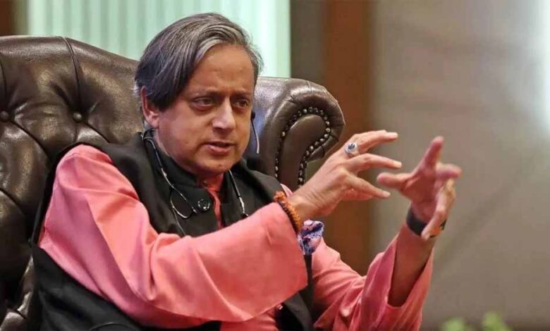 पुतिन के स्टेट डिनर में शशि थरूर की एंट्री, राहुल–खरगे को क्यों नहीं मिला न्योता?